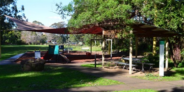 Darvall Park
