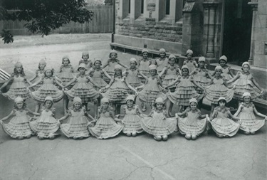 Year 5 Ryde Public School students, Australian sesquicentenary, 1938. Dressed in wattle costumes, these school girls were celebrating Australia’s 150th birthday, its sesquicentenary in 1938. Ryde Library Service. Acc. 5579449. Ryde Public School / 7