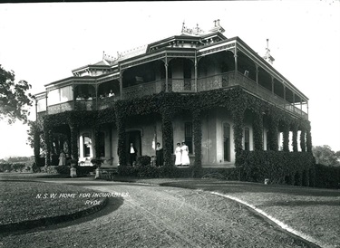 NSW Home for Incurables, Ryde around 1914. Weemala was built as a private home in 1885 by Sir Henry Moses. In 1906 he sold it for a ‘Home for Incurables’ which had originally been set up by Susan Schardt in Redfern. Ryde Library Service. Acc. 496960A. Weemala, Ryde / 1.