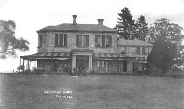 Denistone House around 1914. This ‘handsome mansion’ was built in 1872 by Richard Rouse Terry, brother of Ryde’s first mayor, Edward Terry. In 1913 it and 17 acres of land were acquired by the New South Wales Government for use as a convalescent hospital for men. In 1934 it became the centrepiece of the newly opened Ryde District Soldiers Memorial Hospital. Ryde Library Service. Acc. 5075424. Denistone House / 1.