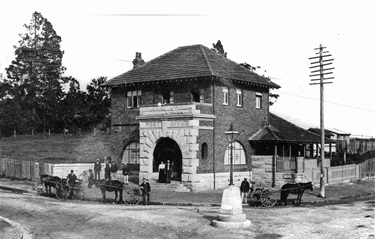 Ryde Post Office and the Ryde tramway memorial at the intersection of Church and Parkes Street around 1909. The original business centre in the village of Ryde was along Glebe Street (now Victoria Road). By the time this photo was taken, Parkes Street (now Blaxland Road) was becoming the centre of business and commerce. We see the Edwardian era post office and the tramway memorial commemorating the first ‘turning of the sod’ in preparation for the building of the tramline. The trees on the left hand side surrounded the original Church of England rectory. Ryde Library Service. Acc. 5485029. Ryde Post Office / 2.