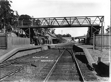 Meadowbank Railway Station around 1915. The first platform on the Ryde side close to the Meadowbank Railway Bridge was named Ten Mile. The name was changed to Meadowbank in 1889 after Meadowbank House and Estate, but it was often referred to as ‘Helenie’ by the residents after the large house in the vicinity on the eastern side of the track. Ryde Library Service. Acc. 5004489. Railroads /10.