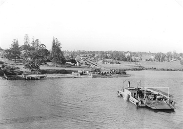 Ryde Punt crossing to Bowden St, Meadowbank, November 1935. The punt crossed from Ryde to Rhodes just east of the Meadowbank Railway Bridge and was in operation from 1898. There was no time-table but the puntman was supposed to answer the call of a bell. The construction of the Ryde Bridge in the 1930s made the Ryde Punt redundant and its operation ceased. Ryde Library Service. Acc. 548202A. Ryde Punt / 4.