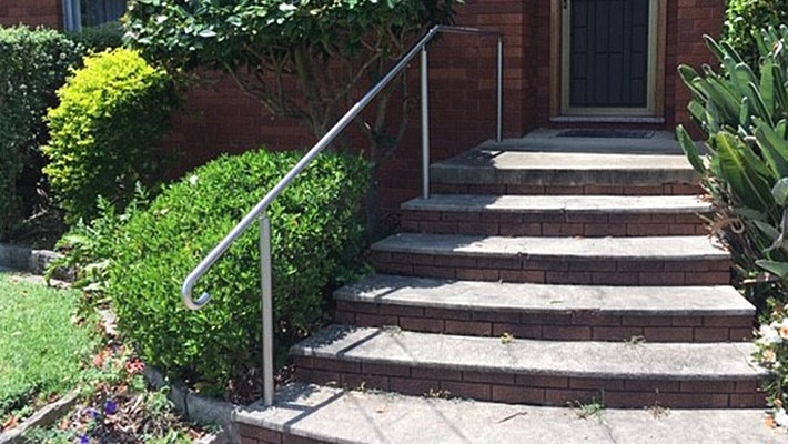 New rails for stairs