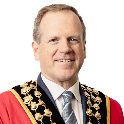 clr-brown-mayor.jpg