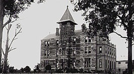 Photo of Holy Cross Cottage around 1912